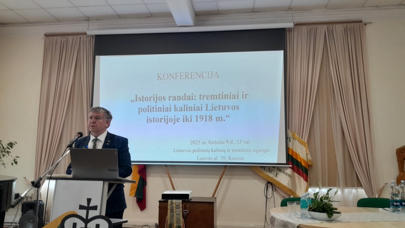 Prof. Valdas Rakutis
