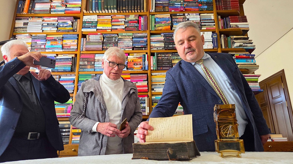 Draugijos nario Jurgio Šeflerio bibliotekoje